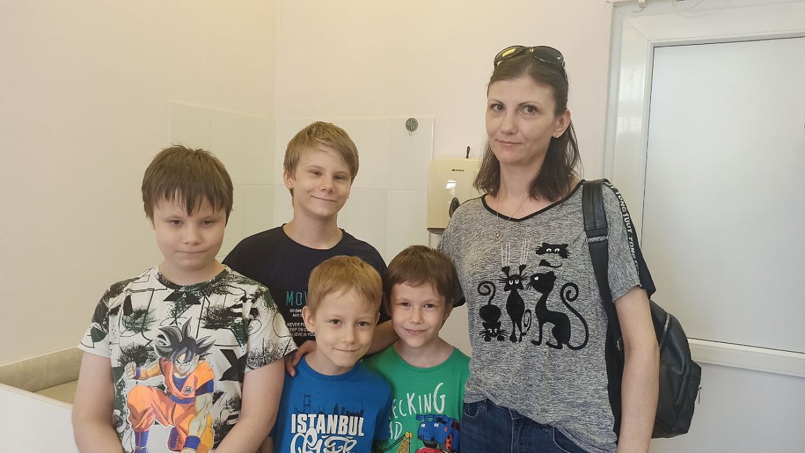 В Люберцах мама привела четверых детей на вакцинацию от менингококка